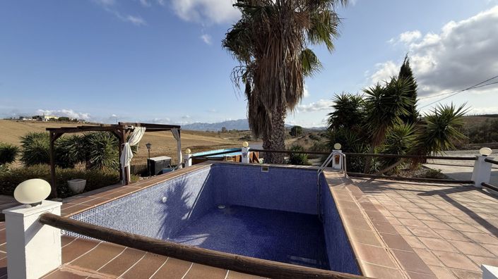 Image No.20-3 Bed Country House for sale