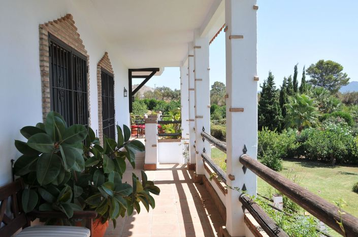 Image No.19-4 Bed Country House for sale