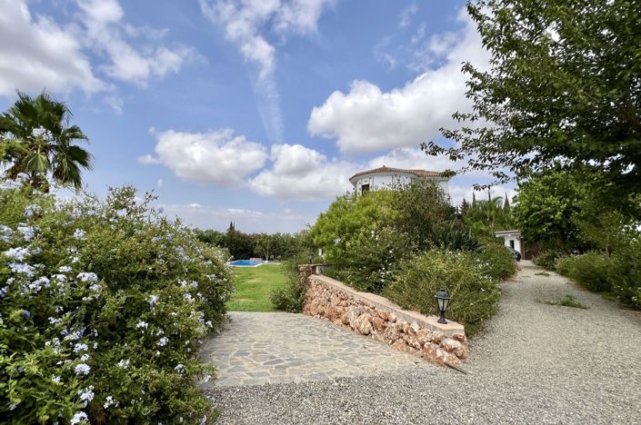 Image No.22-4 Bed Country House for sale