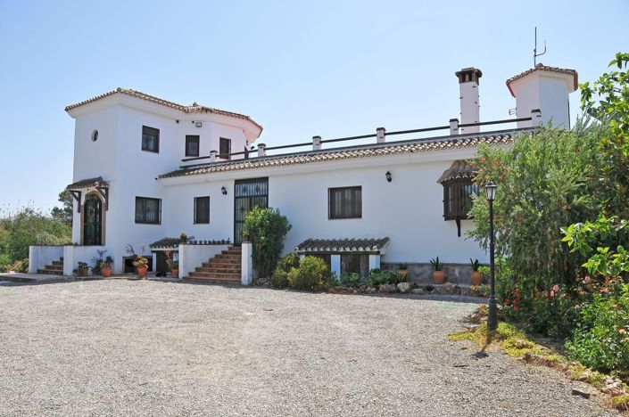 Image No.24-4 Bed Country House for sale