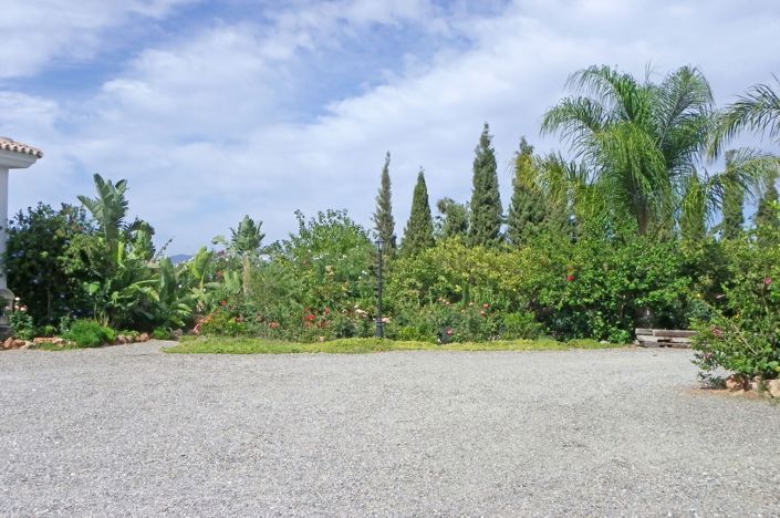 Image No.29-4 Bed Country House for sale