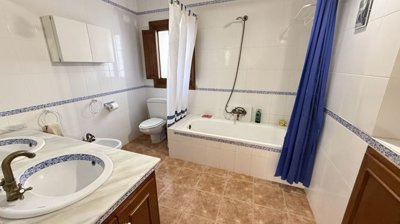 fd038ece9147aae62dc13a1dcdec39957803d0ce5cc