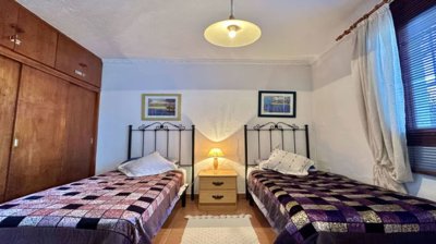 10825640f9c16af17c503a1dcdec3d5e780580f0ad2