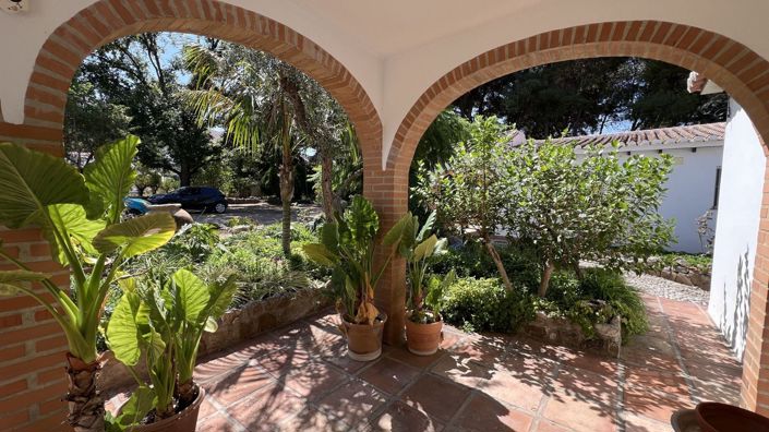 Image No.13-5 Bed Country House for sale