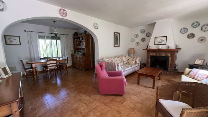 Image No.19-5 Bed Country House for sale