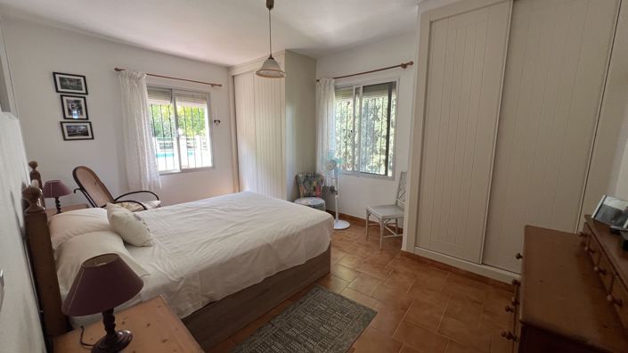 Image No.24-5 Bed Country House for sale