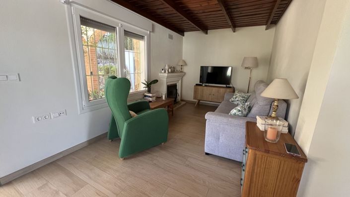 Image No.5-5 Bed Country House for sale