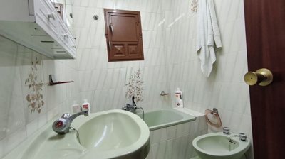 ce8e800312f69fa5e2d63a1df6fbc1b4780f10e3cd4