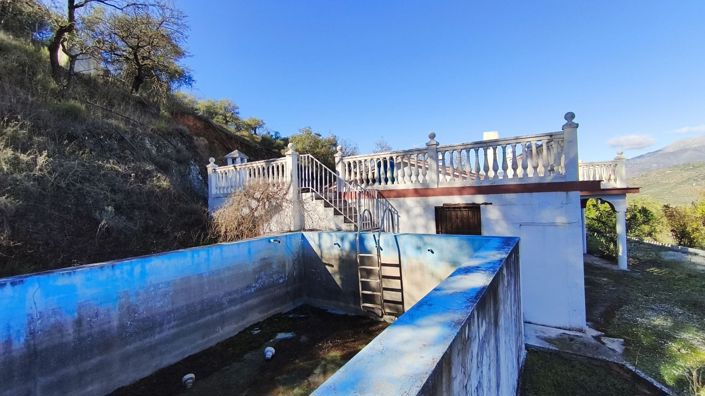 Image No.20-3 Bed Country House for sale