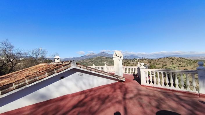 Image No.23-3 Bed Country House for sale