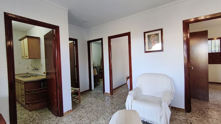 Image No.9-3 Bed Country House for sale