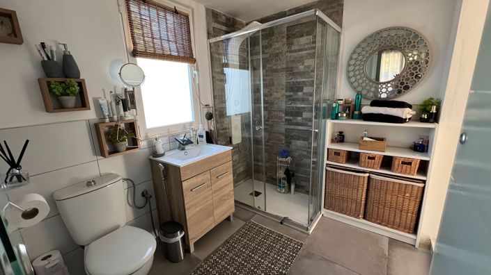 Image No.11-2 Bed Country House for sale