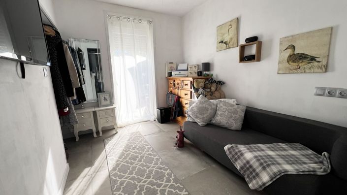 Image No.13-2 Bed Country House for sale