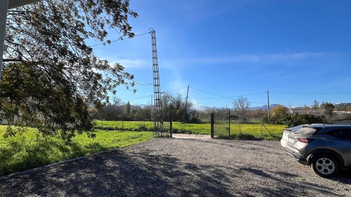 Image No.19-2 Bed Country House for sale