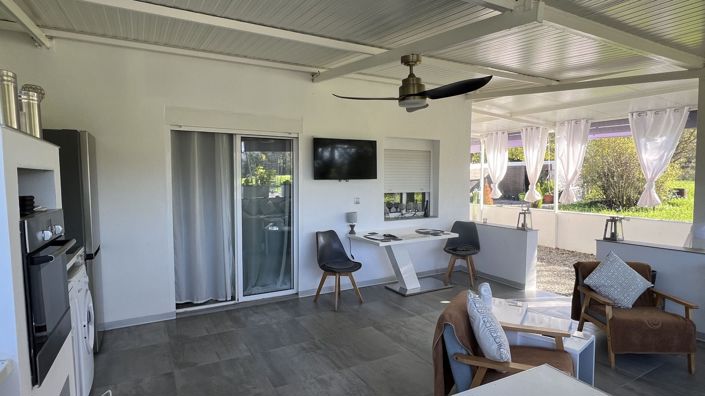 Image No.6-2 Bed Country House for sale