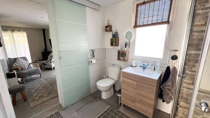 Image No.10-2 Bed Country House for sale