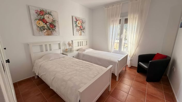 Image No.14-3 Bed Country House for sale