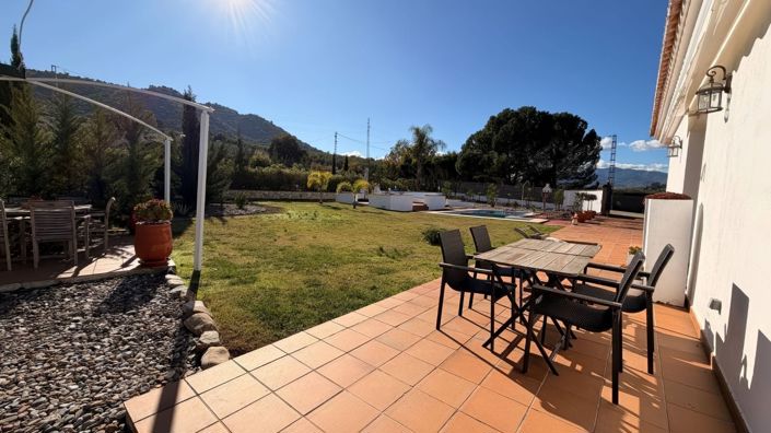 Image No.19-3 Bed Country House for sale