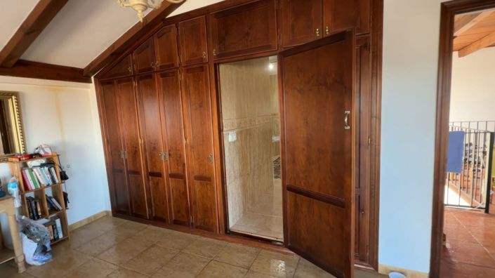 Image No.18-4 Bed Villa for sale