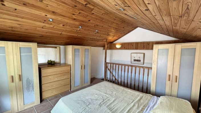 Image No.11-5 Bed Country House for sale