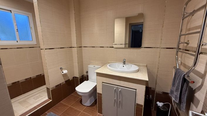 Image No.17-4 Bed Villa for sale