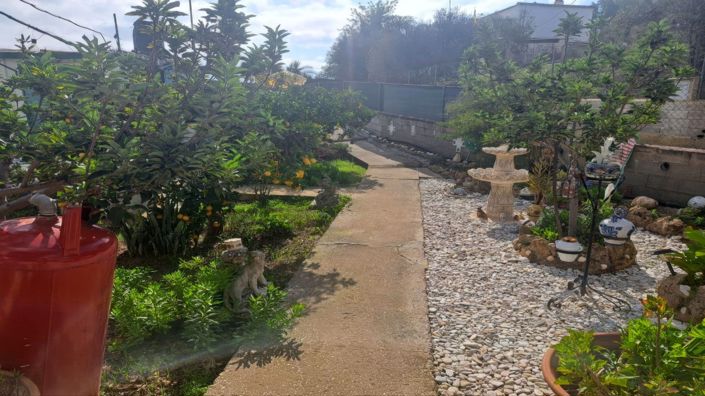 Image No.11-4 Bed Country House for sale