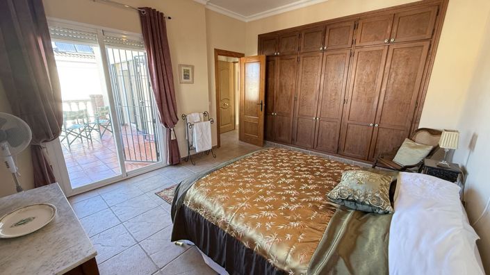 Image No.13-5 Bed Villa for sale