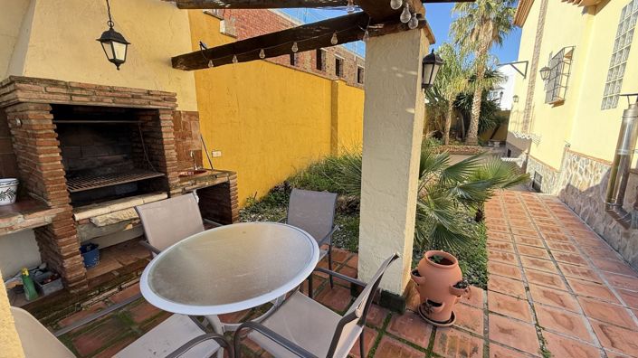 Image No.21-5 Bed Villa for sale