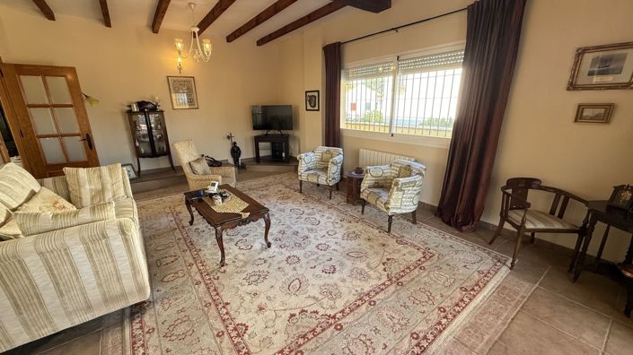 Image No.4-5 Bed Villa for sale