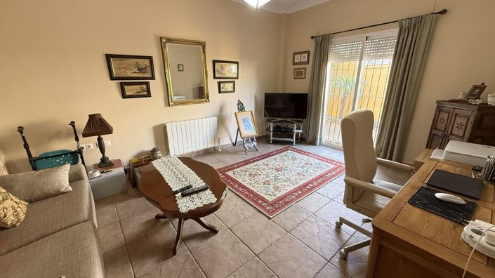 Image No.10-5 Bed Villa for sale