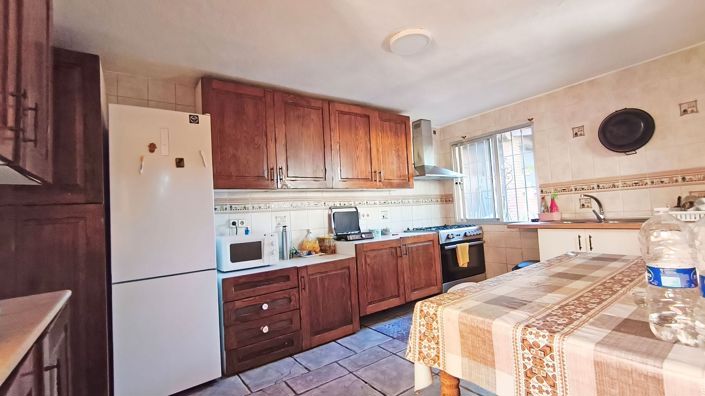 Image No.7-5 Bed Country House for sale