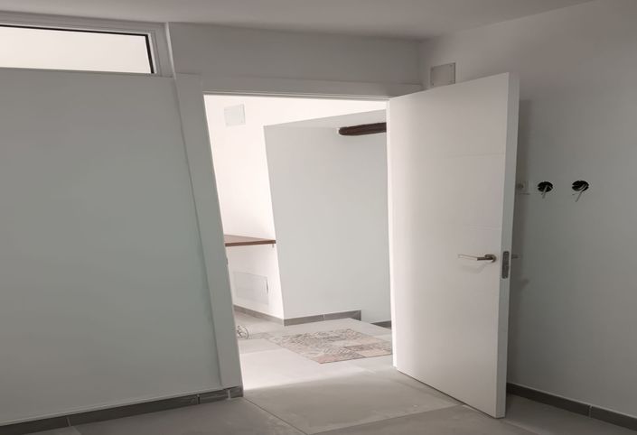 Image No.7-3 Bed Townhouse for sale