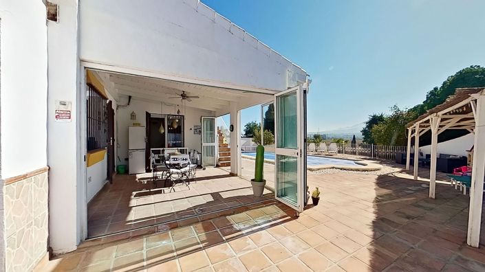 Image No.33-5 Bed Country House for sale