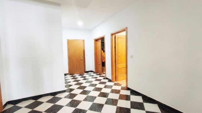 Image No.11-Commercial for sale