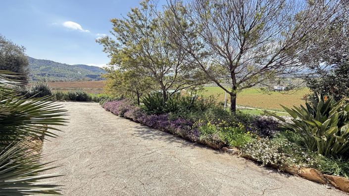 Image No.30-4 Bed Country House for sale