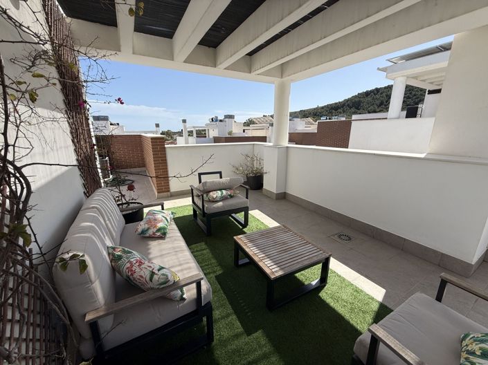 Image No.22-3 Bed Townhouse for sale