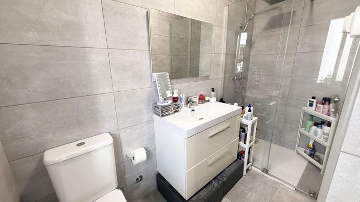 Image No.15-4 Bed Townhouse for sale