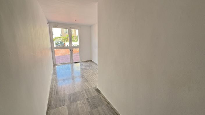 Image No.19-2 Bed Apartment for sale