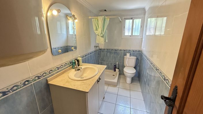 Image No.13-3 Bed Country House for sale