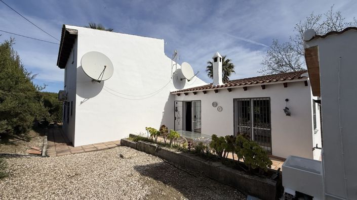 Image No.18-3 Bed Country House for sale