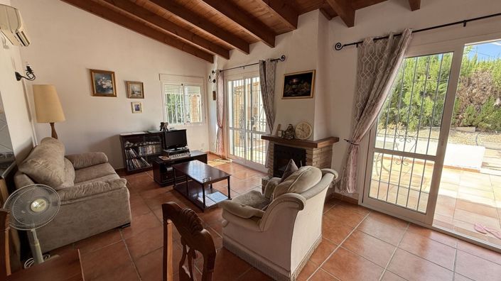 Image No.6-3 Bed Country House for sale