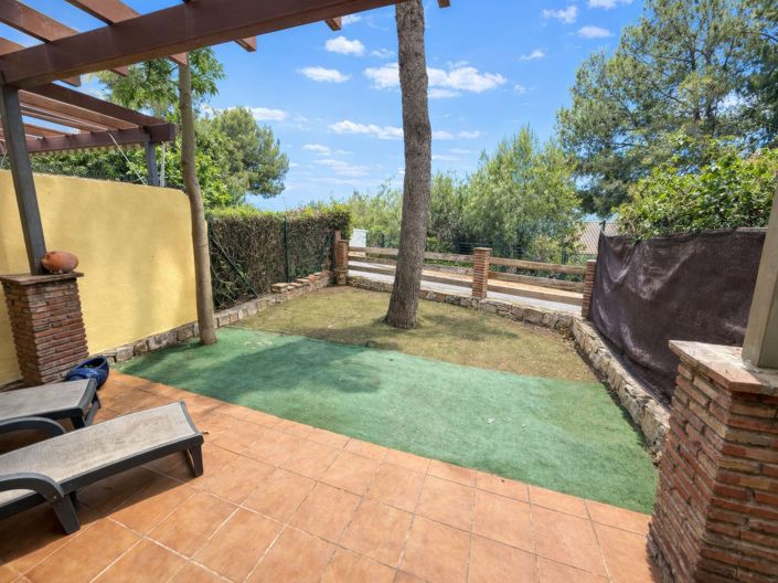 Image No.2-3 Bed Townhouse for sale