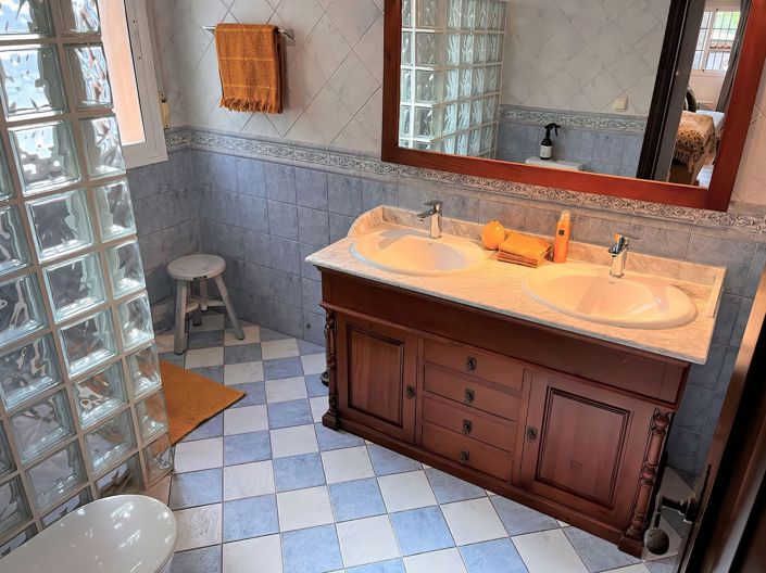 Image No.34-4 Bed Villa for sale