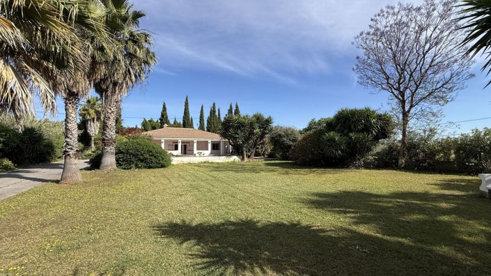 Image No.17-3 Bed Country House for sale