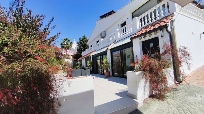 Image No.42-6 Bed Villa for sale