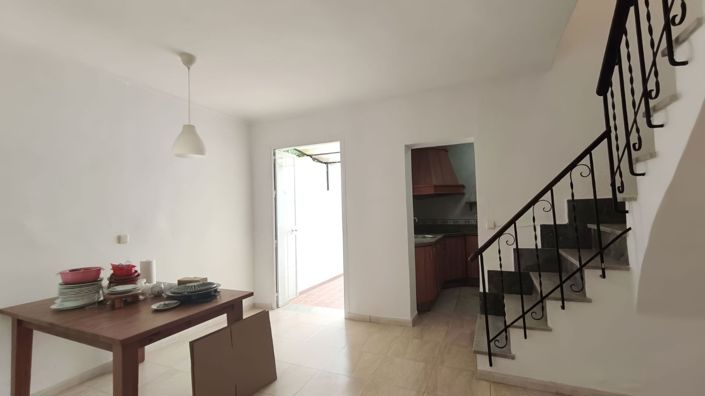 Image No.18-3 Bed Townhouse for sale