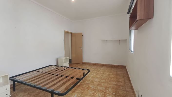 Image No.21-3 Bed Townhouse for sale