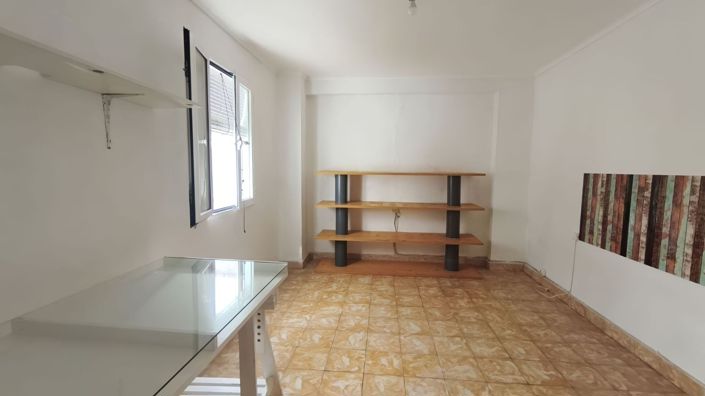 Image No.23-3 Bed Townhouse for sale
