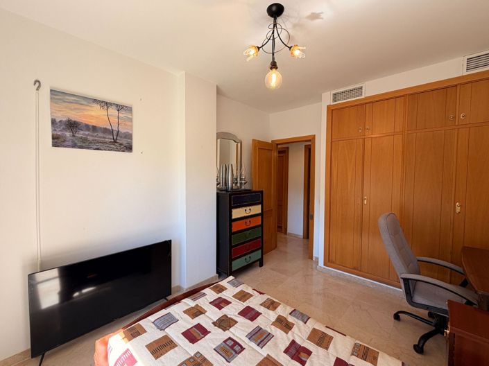 Image No.28-3 Bed Apartment for sale