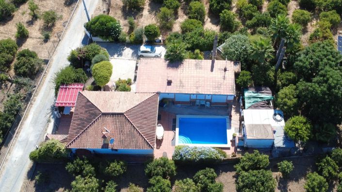 Image No.2-4 Bed Country House for sale